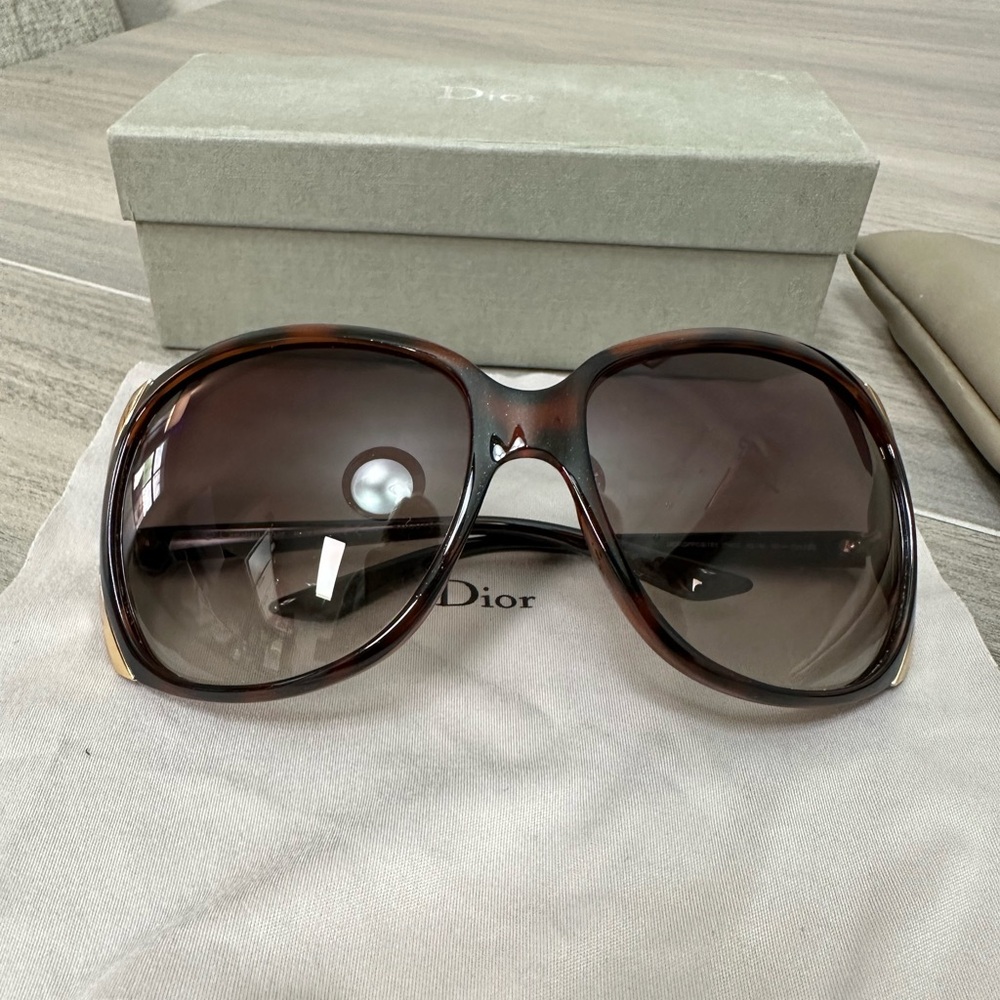 Dior Oversized Vintage 2008 Gold and Tortoise Sunglasses